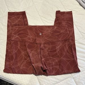 Lululemon High Rise Align 23’